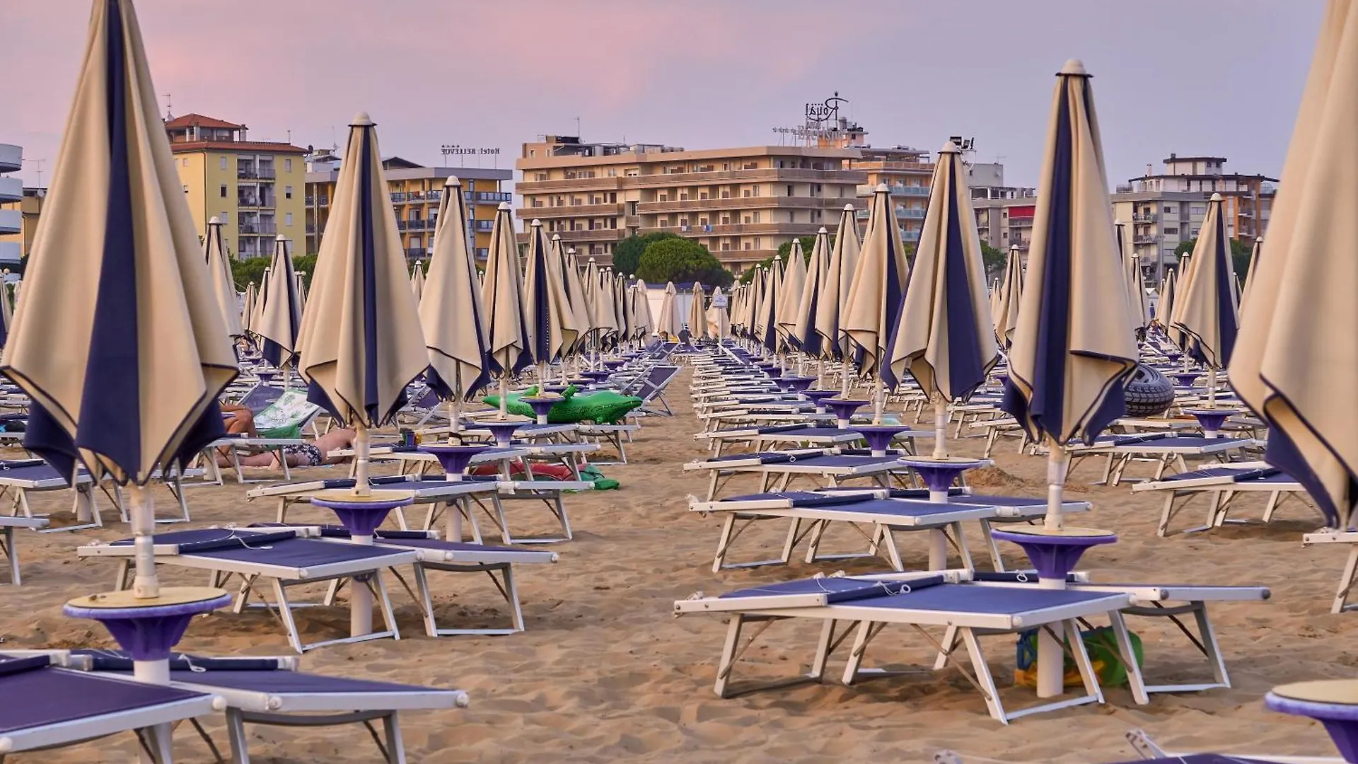 Nice Apartment With Pool And Tennis Court - Beach Place Included By Beahost Bibione